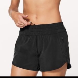 lululemon black track short V